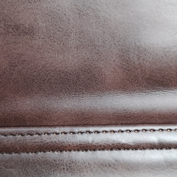 Elegant Dark Brown Leather Men's Briefcase 💼 (Unisex) - Picture 7 of 7